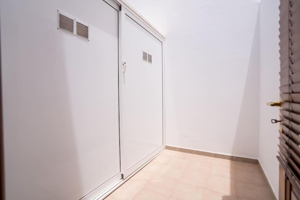 Beautiful Home In Lanzarote 5 Mins From Marina プラヤ・ブランカ エクステリア 写真