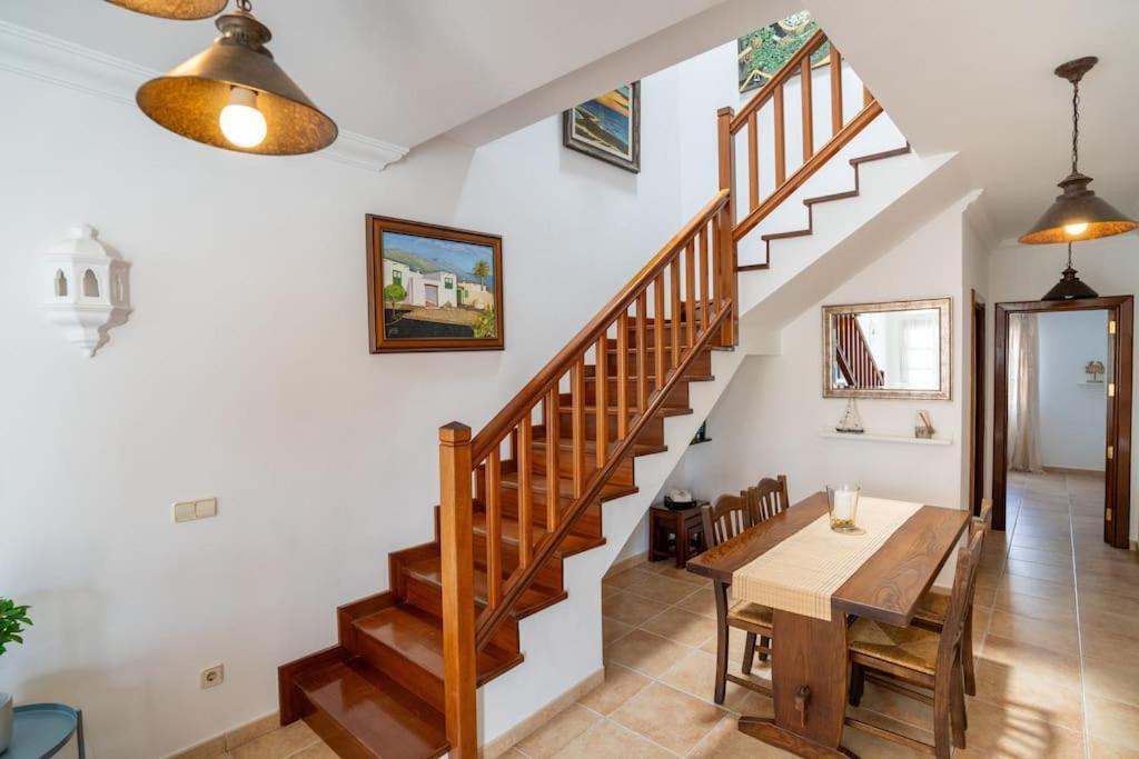 Beautiful Home In Lanzarote 5 Mins From Marina プラヤ・ブランカ エクステリア 写真